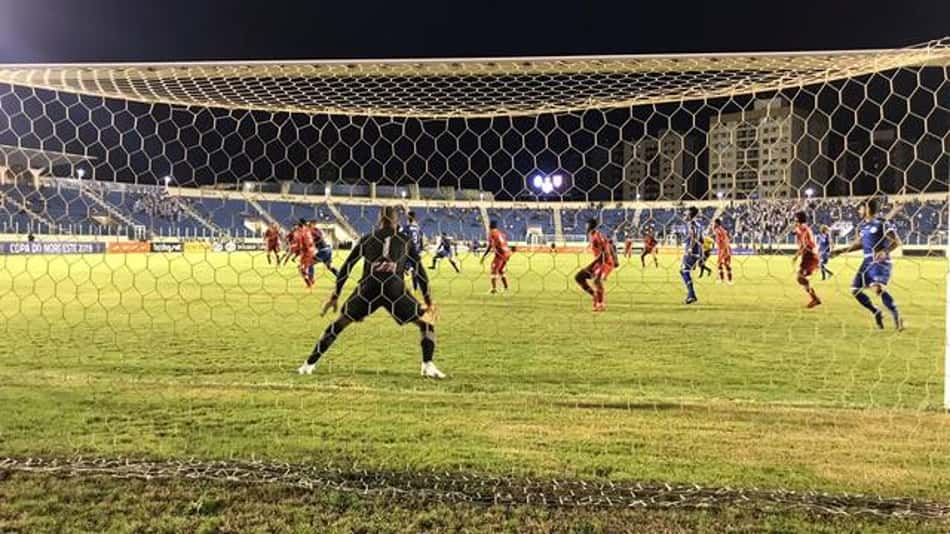 CRB bate Confiança e pula para a terceira posição no Grupo A do Nordestão
