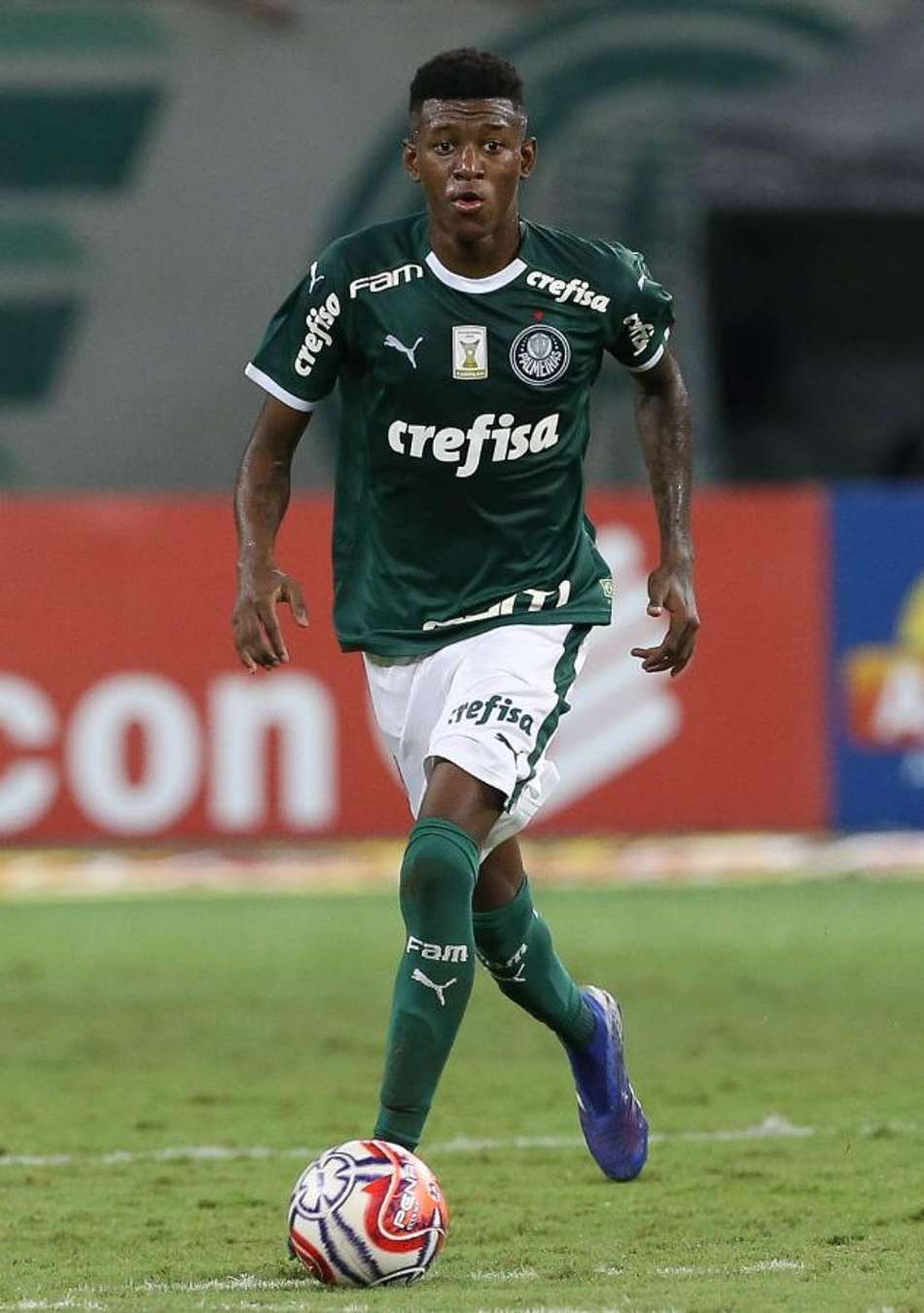 Ex-Palmeiras, zagueiro Vitão é convocado para a Seleção Olímpica