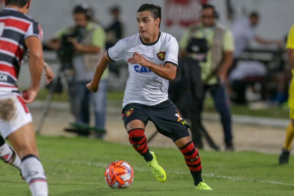 Alisson Farias celebra vitória do Sport e projeta semifinal no Estadual