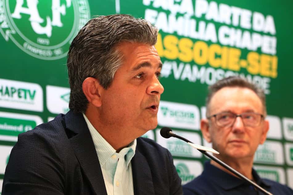 Ney Franco admite preocupação com o sistema defensivo da Chape