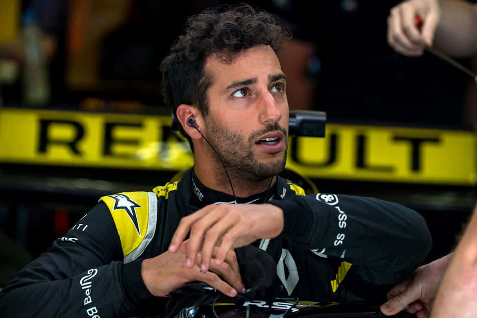 Ricciardo fala sobre o capacete roxo que utilizou em Barcelona