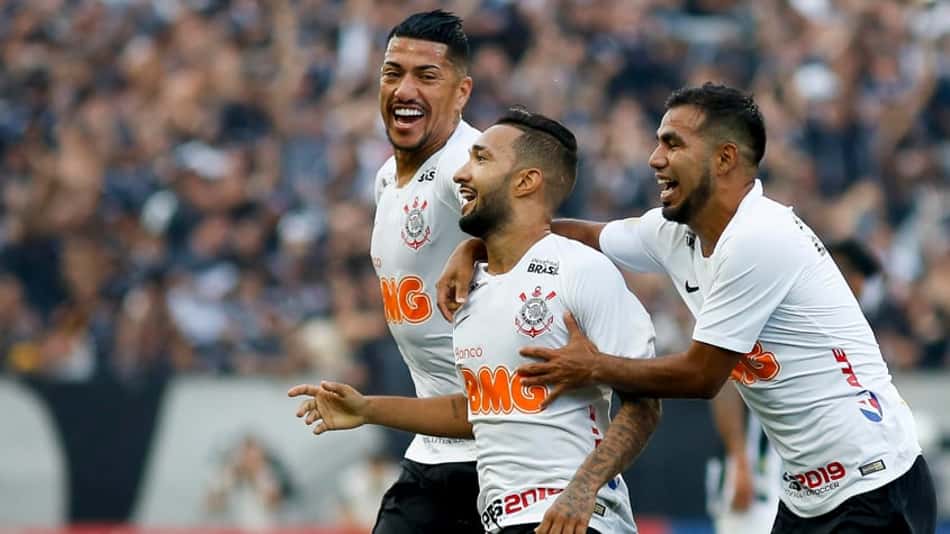 No primeiro da semifinal do Paulista, contra o Santos, Clayson deu sequência à grande fase que vive no Corinthians. Ele foi o principal destaque ofensivo da equipe, fazendo o gol do triunfo e comandando as principais ações (notas por João Vitor Castanheira) 