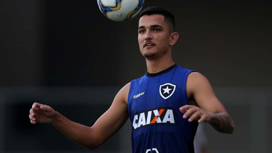 Zé Gatinha deve deixar o Botafogo com apenas 26 minutos em campo