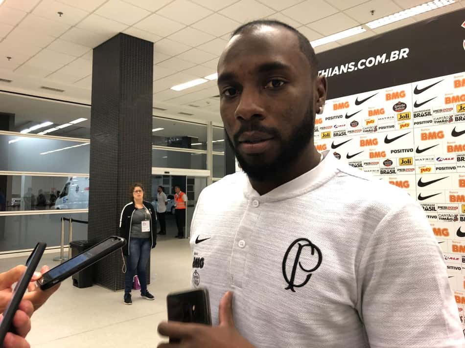 Empresário fala sobre situação de Manoel no Corinthians e revela sondagens de outros clubes