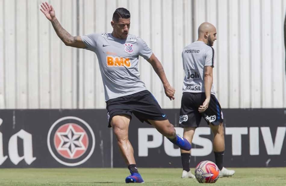 Ralf abre as portas do Timão para o retorno de Gil: 'Dispensa comentários'
