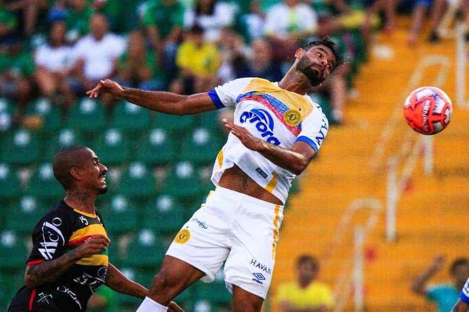Gum aposta na experiência para ajudar a Chapecoense