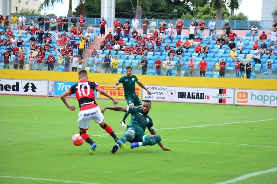 Atlético-GO vence o Goiás e sai na frente em briga pelo Goiano