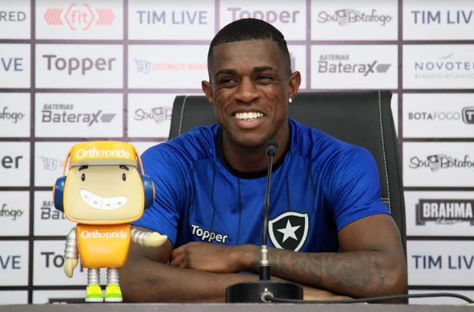 Marcelo brinca sobre saída do Barroca em grupo de WhatsApp: 'Mas continua nosso amigo'