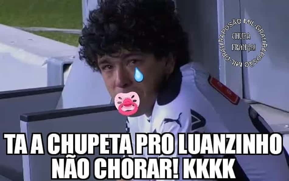 Após conquista, torcedores do Cruzeiro tiram sarro do Atlético