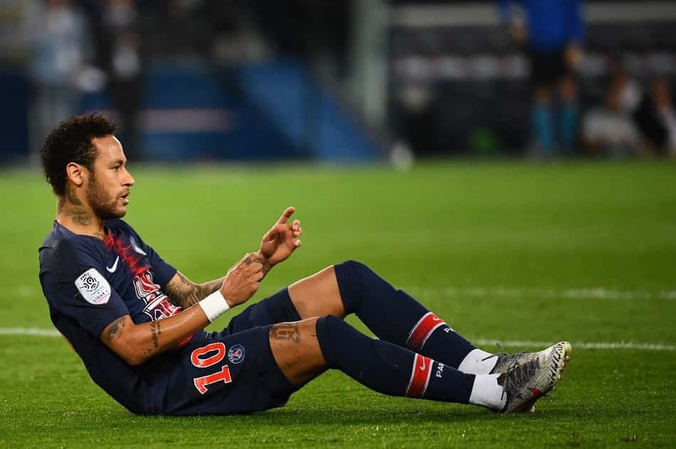 L! Espresso: Neymar se aproxima de nova saída pela porta dos fundos