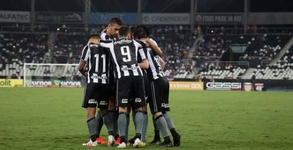Por outro dever de casa bem feito: Botafogo se apega à coragem para receber o Fortaleza