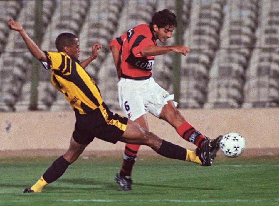 Flamengo superou o Peñarol em seu último título sul-americano