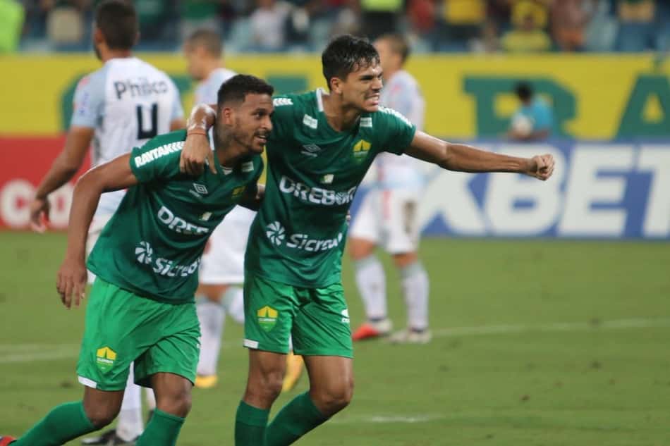 Com 100% de aproveitamento na Série B, Cuiabá recebe o Paraná
