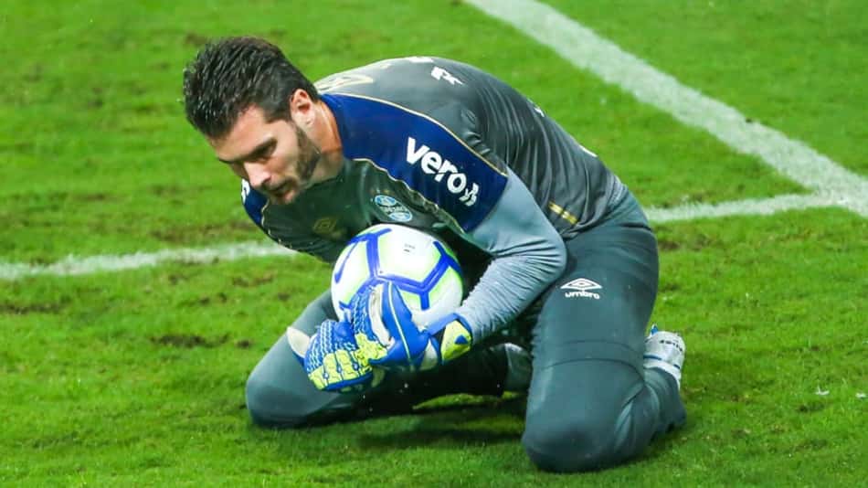 Júlio César lamenta erro em gol do Flu: 'Foi uma infelicidade'