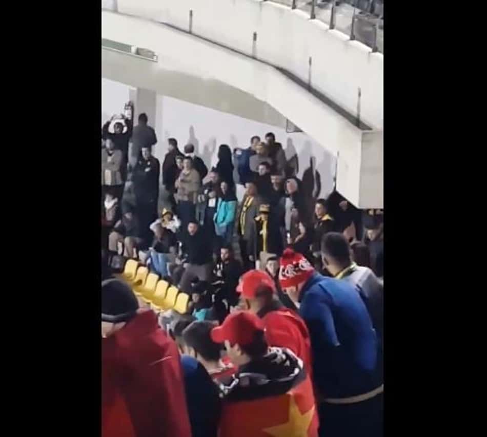Torcedores do Flamengo são alvo de ofensas racistas em Montevidéu