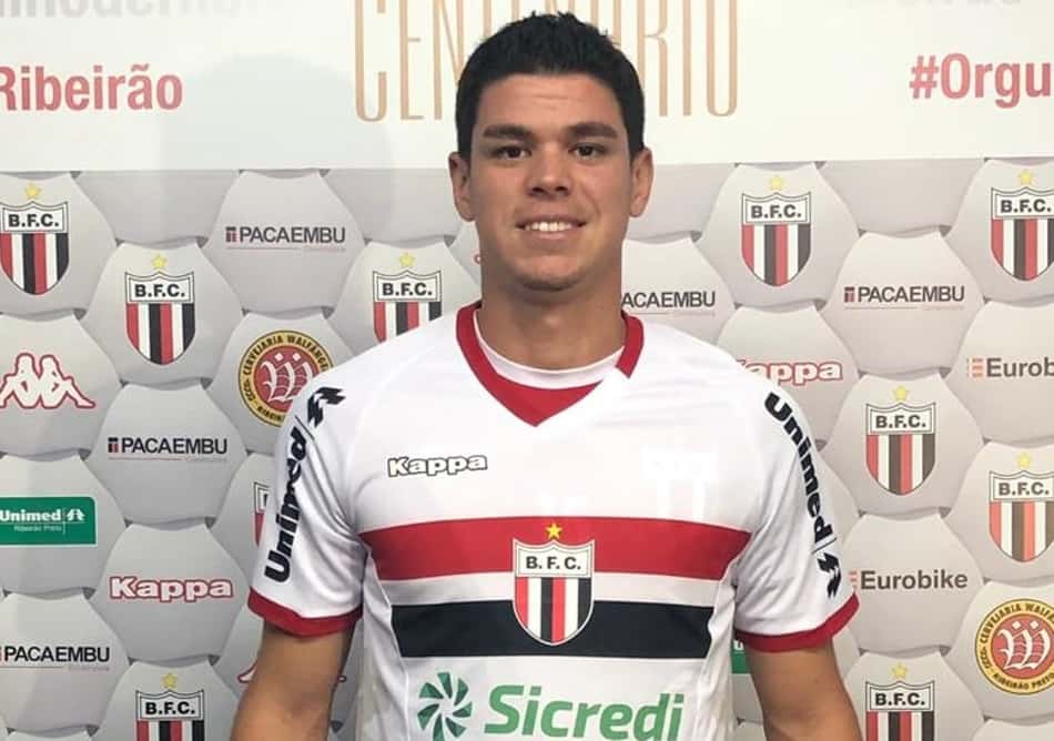 Recém apresentado, Vinicius Freitas é relacionado pelo Botafogo-SP para duelo contra o Vila Nova