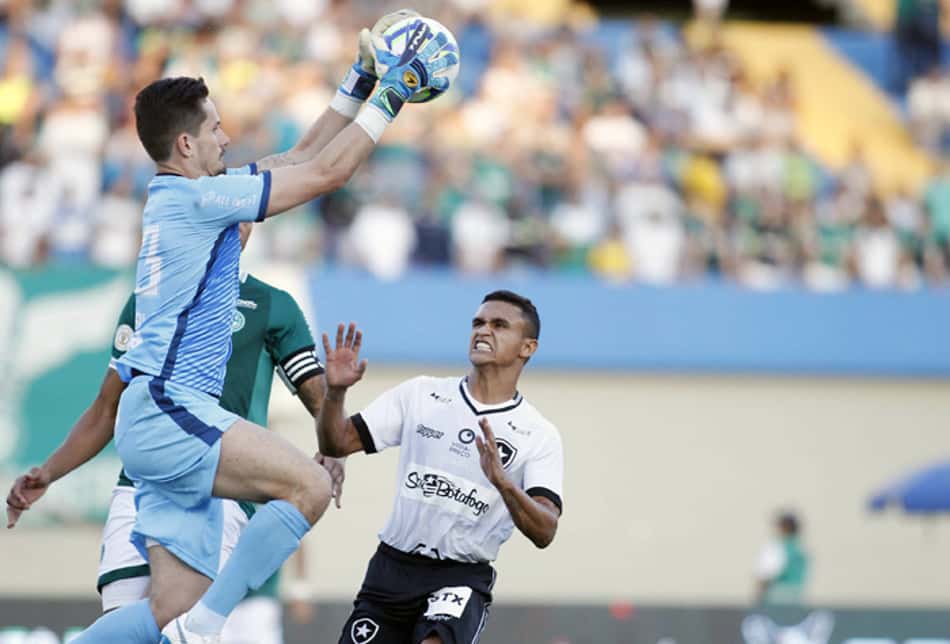 Em busca do equilíbrio, Botafogo precisa evoluir e trocar chip na lábia