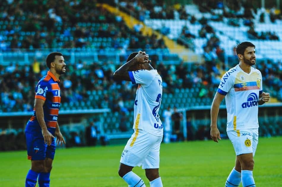 'Vacilos' e 'assumir responsabilidade': O tom das palavras na Chape pós-derrota para o Fortaleza