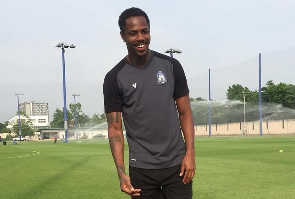 Com ótimos números na Tailândia, Evson renova com o Chiamgmai United e quer grande ano no clube