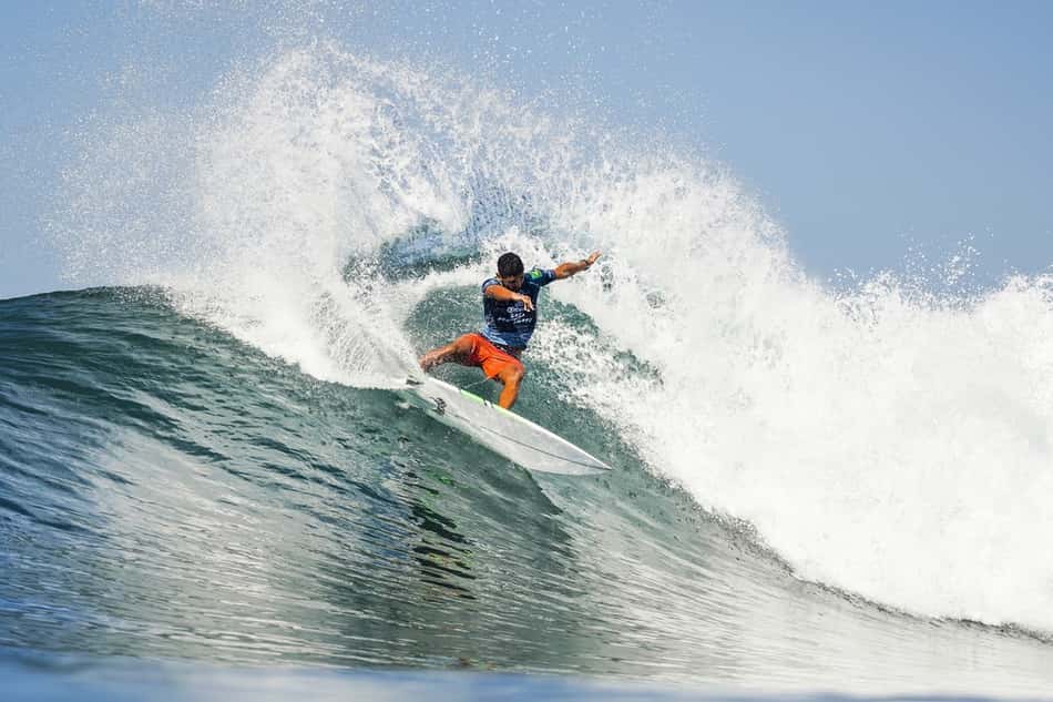 Slater bate Toledo, Michael fica nas semis e Brasil não vai à final em Bali