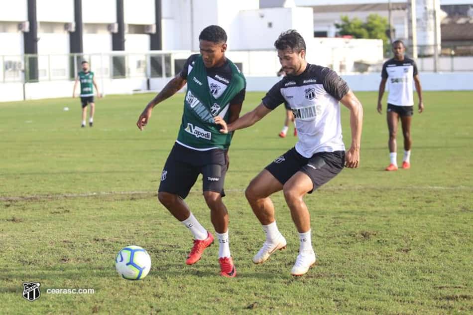 Pedro Ken busca sequência no time titular do Ceará
