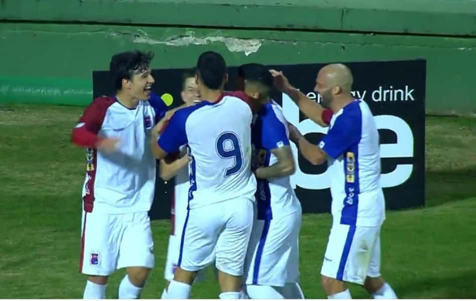 De virada, Paraná leva a melhor no clássico diante do Coritiba