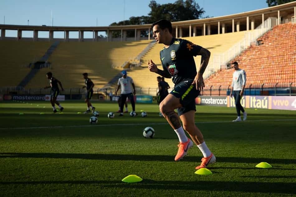 Corintiano Fagner nega ter recebido sondagem do Arsenal