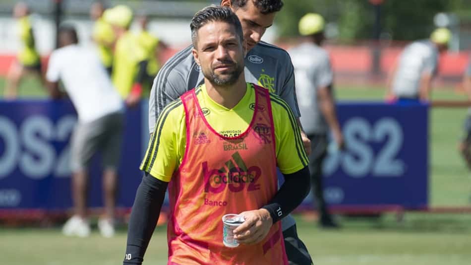 Trio não viaja e aumenta lista de desfalques do Flamengo contra o CSA