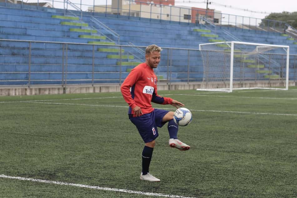 Revelação do Paraná celebra sequência de jogos pelo Tricolor