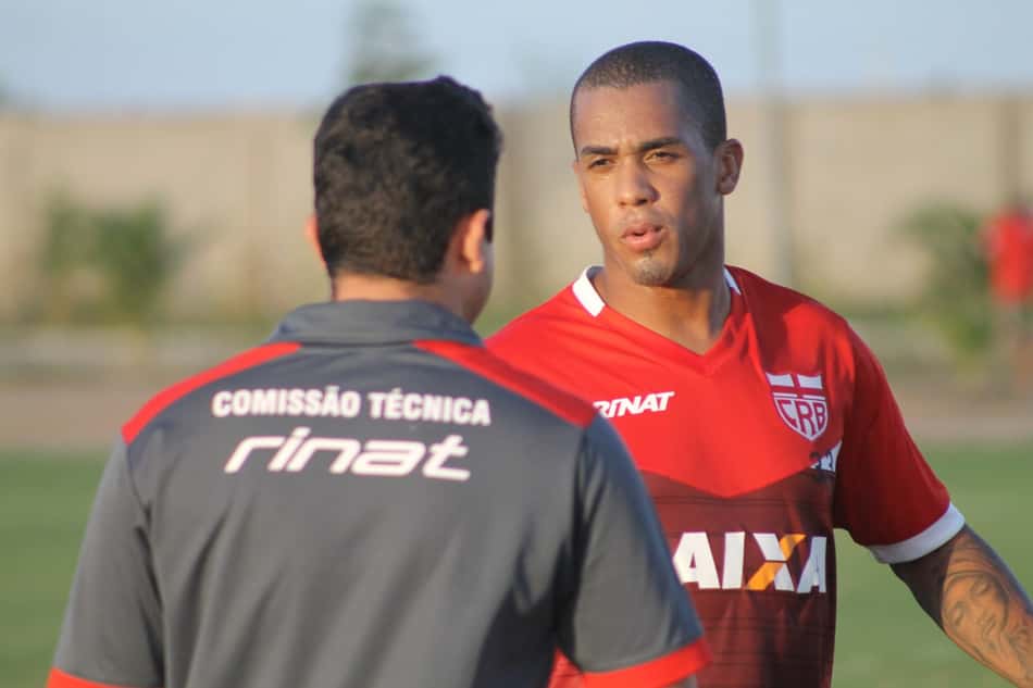 Mailson quer CRB trabalhando firme na parada da Série B
