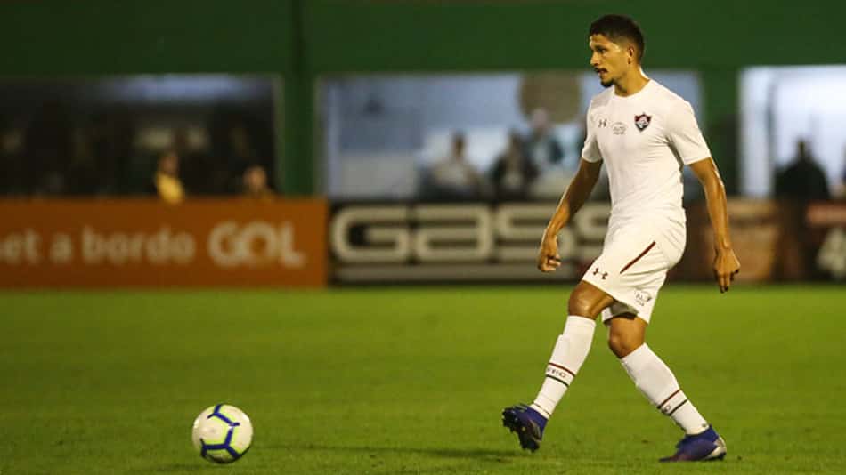 Feliz por permanecer no Flu, Yuri projeta: 'Vai ser um ano muito bom'