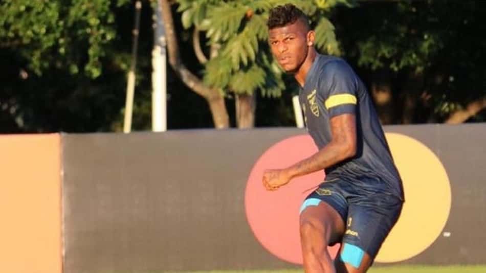 Arboleda, do Equador, diz que não se sente à vontade em disputar a Copa América: 'Muita gente morrendo'