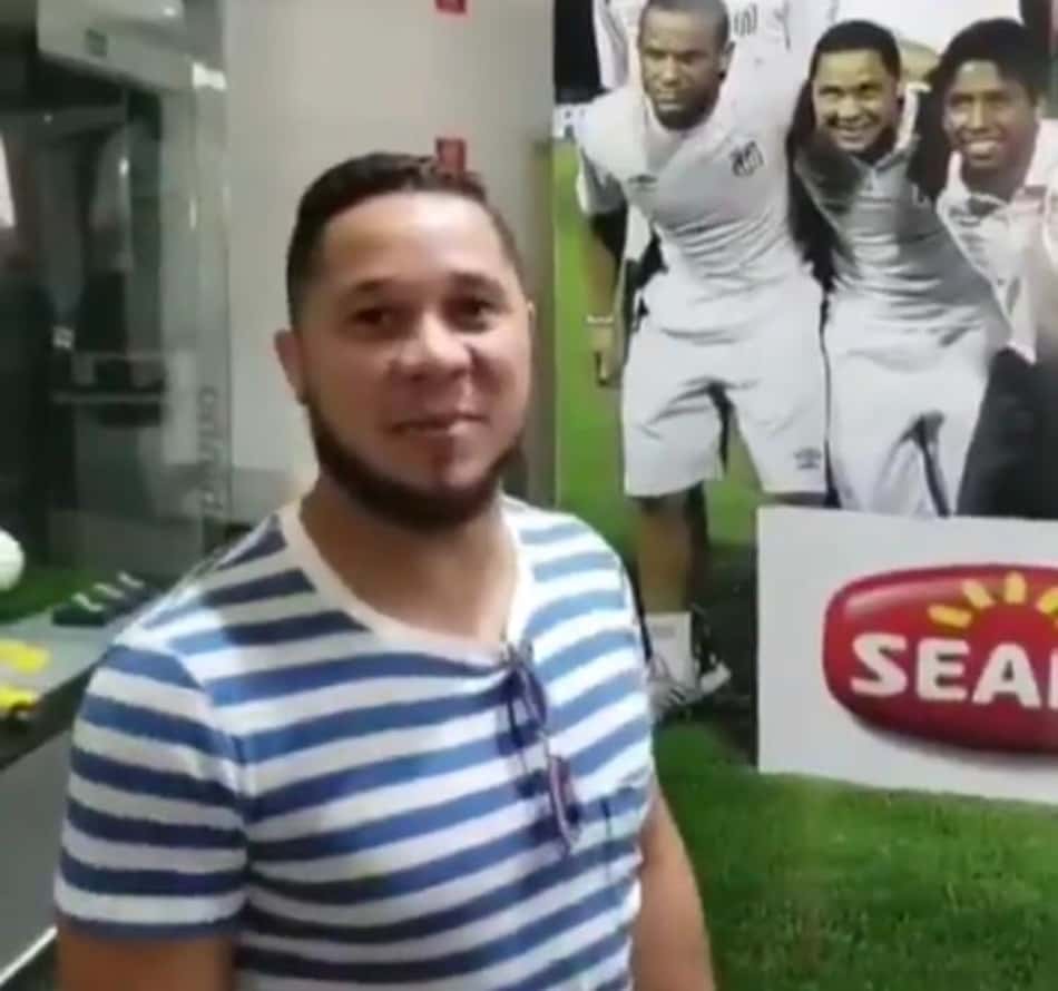 Madson aproveita recesso do Brasileirão e visita o Santos