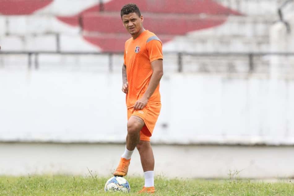 Ex-Náutico hoje no Santa Cruz, Dudu revela ter contato com amigos no clube Alvirrubro