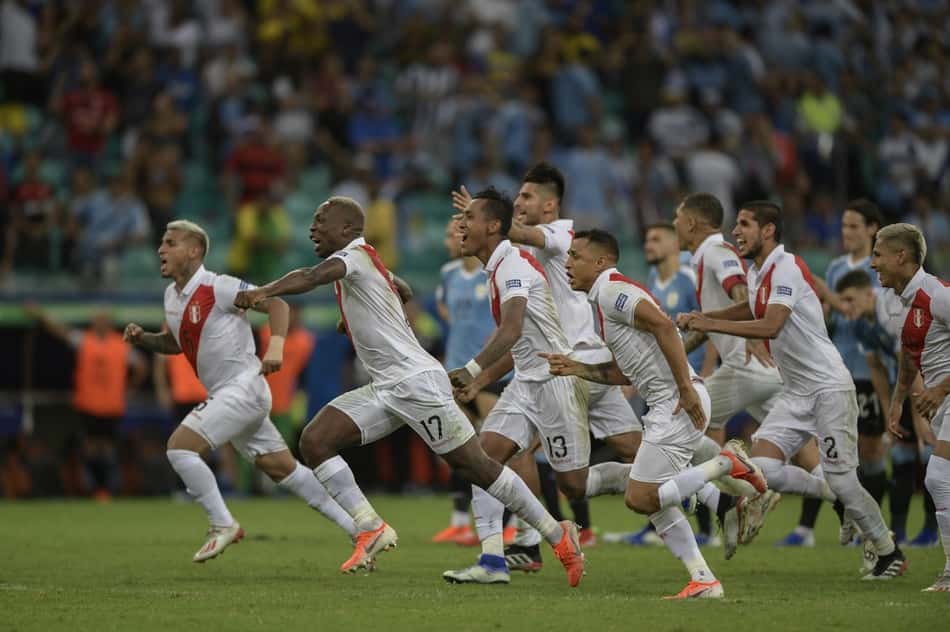 'Fantasma' da semi e revanche: Peru quer reverter histórico e ir à final