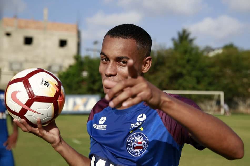 Lateral-direito Paulinho deixa o Bahia e acerta com time da Dinamarca