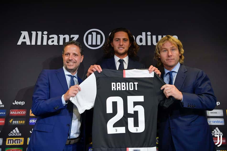 Rabiot diz que o fato de poder jogar com CR7 pesou em sua ida à Juventus