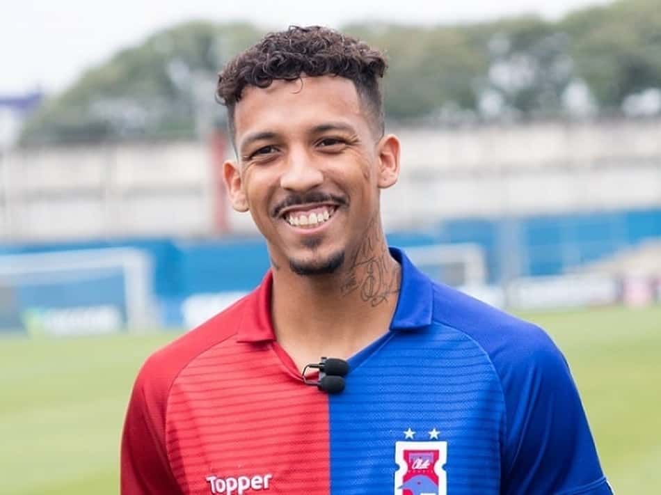 Caio Monteiro tem empréstimo oficializado pelo Paraná