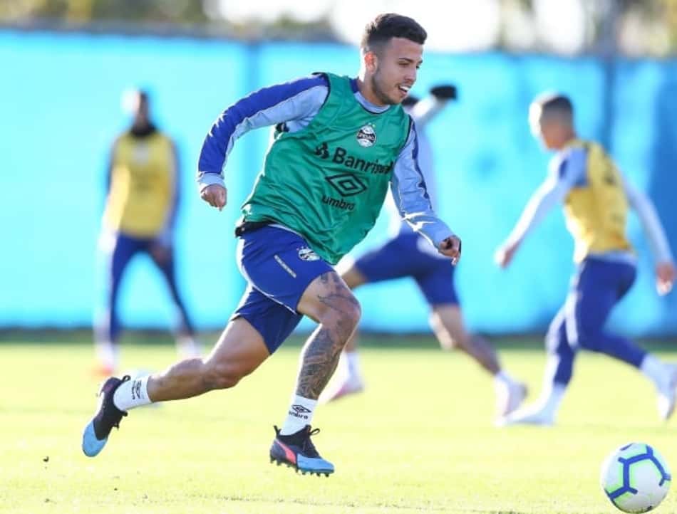 Matheus Henrique e Kannemann são as novidades no treino do Grêmio