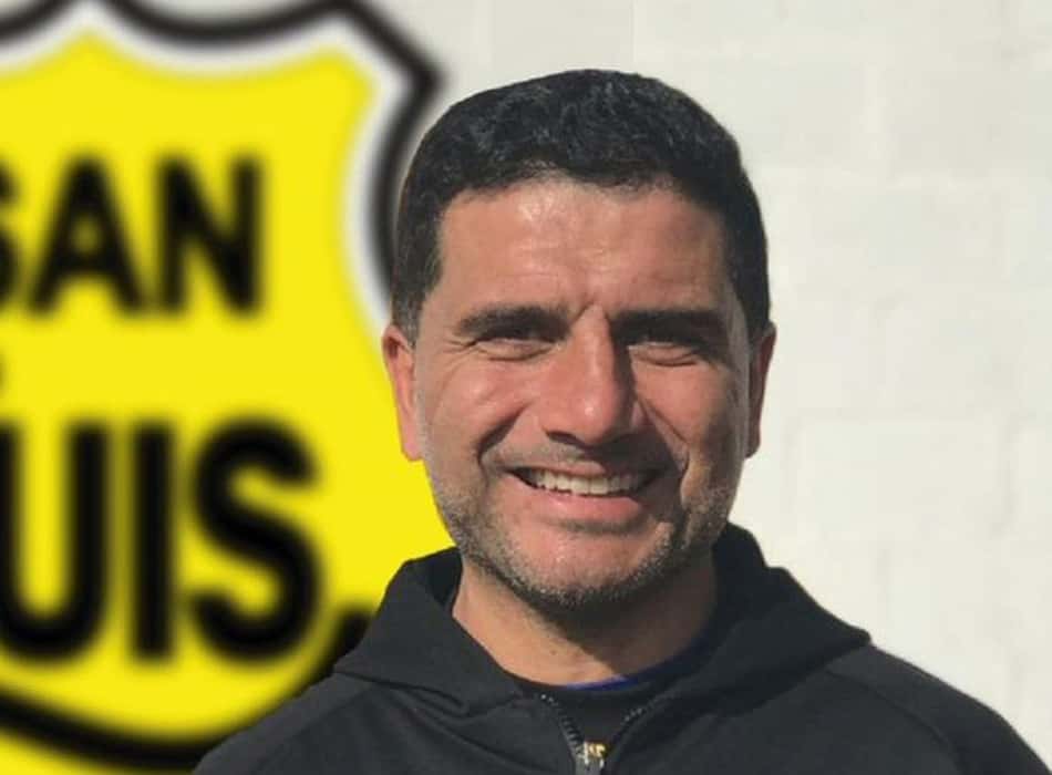 Sem sucesso com Maradona, time chileno acerta com auxiliar do ídolo argentino