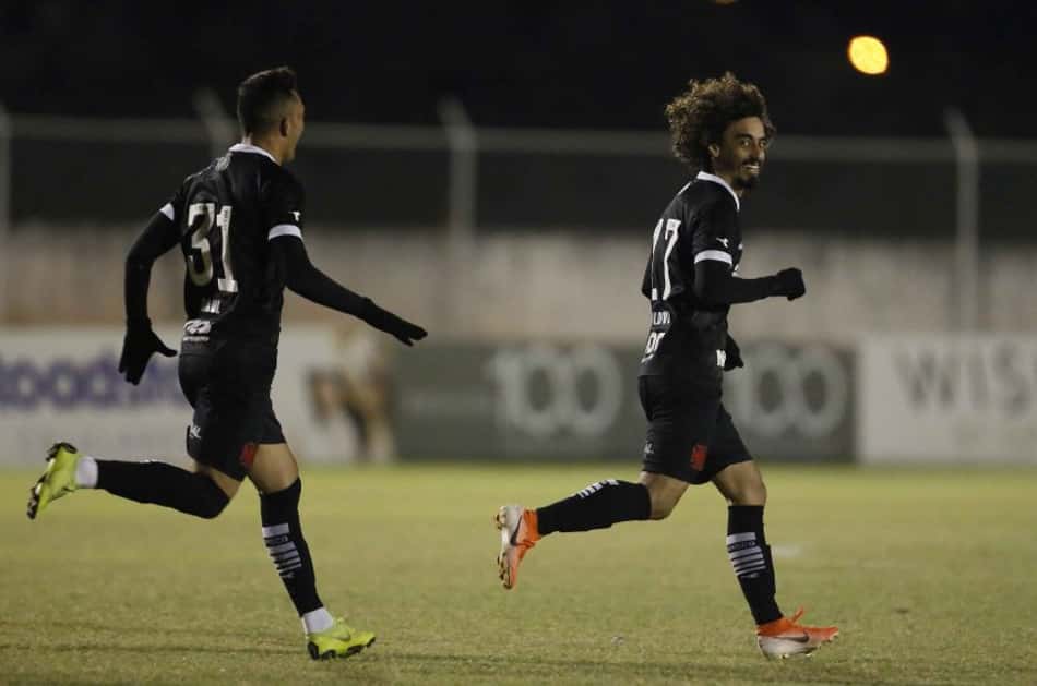 Blog do Garone: Sem reforço, Luxemburgo muda perfil de centroavante no Vasco
