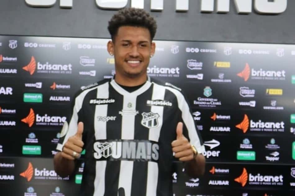 Além de apresentar Felippe Cardoso, Vozão avança para ter Lucas França