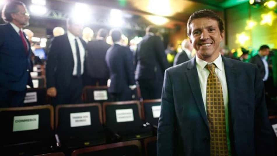 Com moral! Juninho Paulista chega sob expectativa a novo cargo na CBF