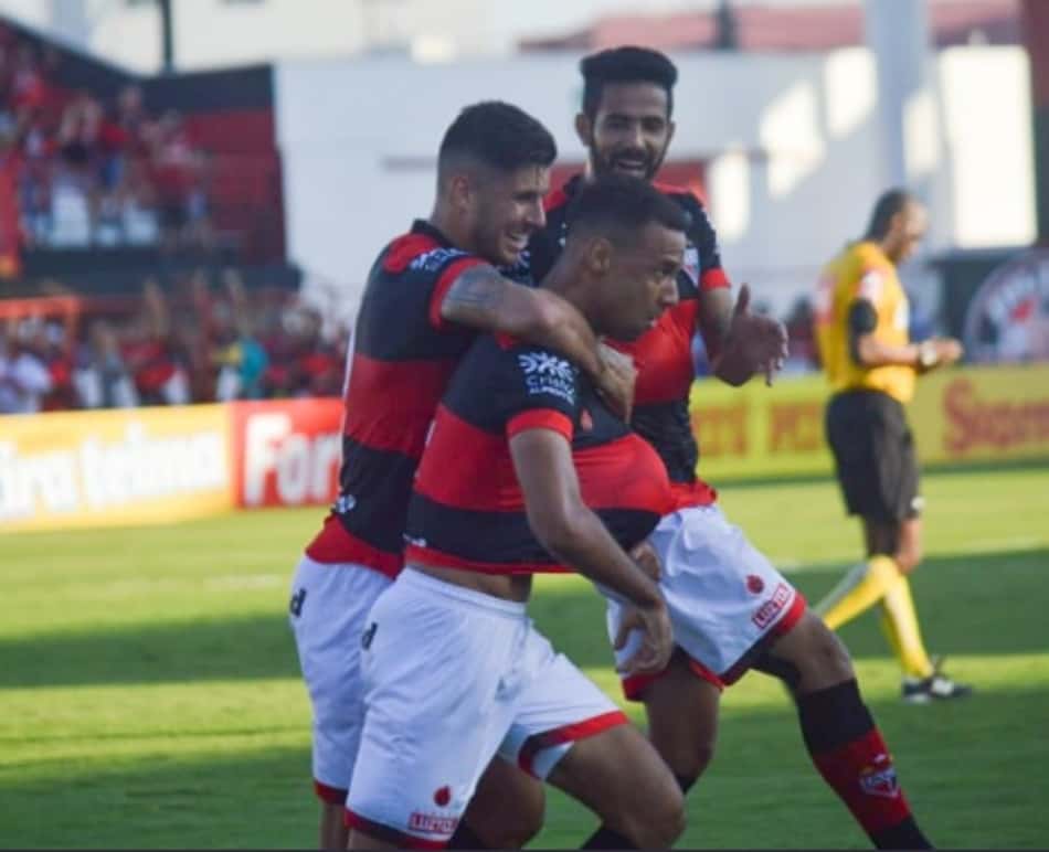 Atlético-GO vence o Vila Nova no clássico goiano