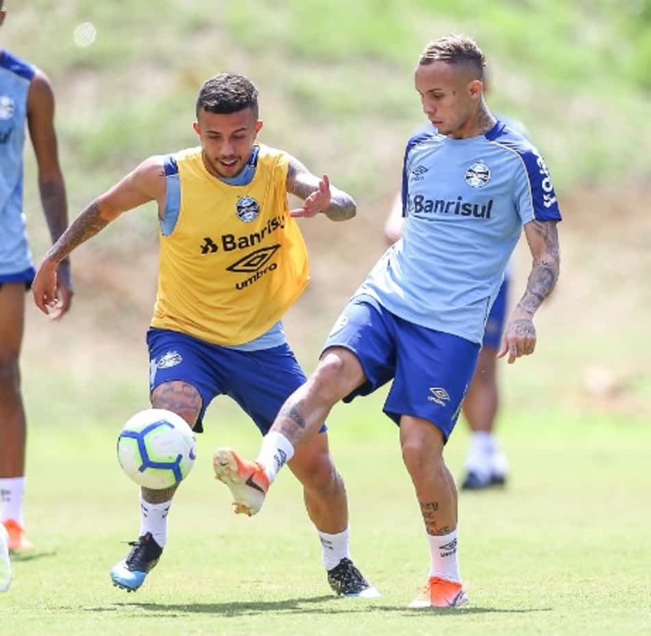 No Barradão, Grêmio realiza último treino antes de encarar o Bahia
