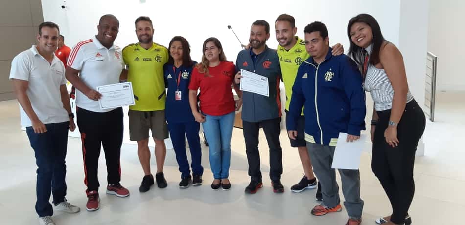 'Torcedor da Universidade': Atlético-MG, Corinthians e Fla promovem concurso de três mil bolsas