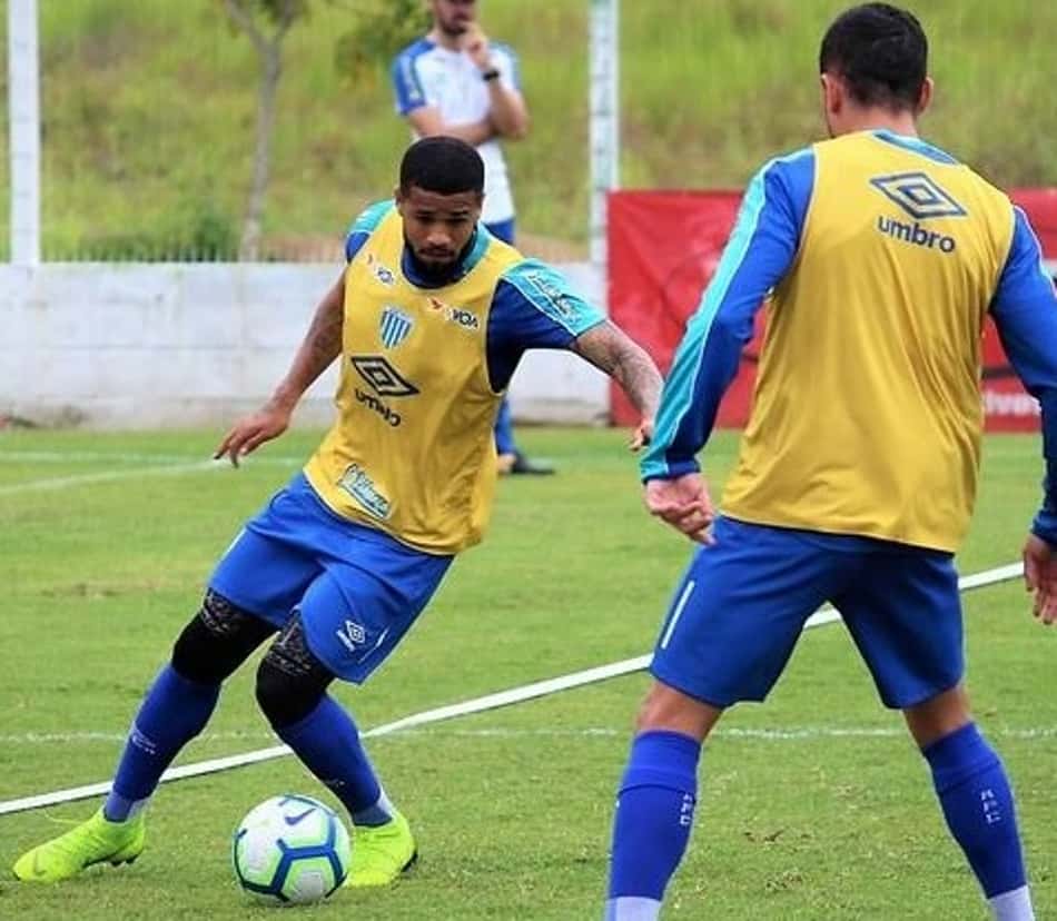 Lateral do Avaí espera se aproveitar do momento vivido pelo Cruzeiro