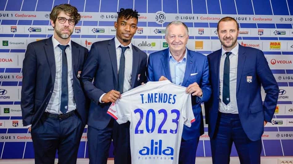 Diretor do Lyon, Juninho nega sondagem do Flamengo e afirma: Thiago Mendes não será emprestado