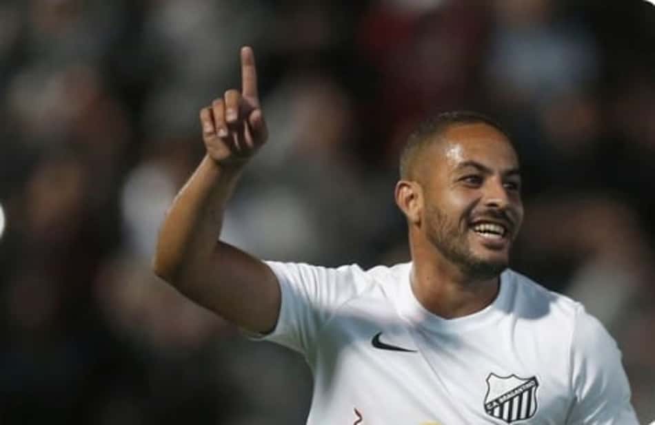 De virada, Bragantino leva a melhor contra a Ponte e fica na liderança da Série B