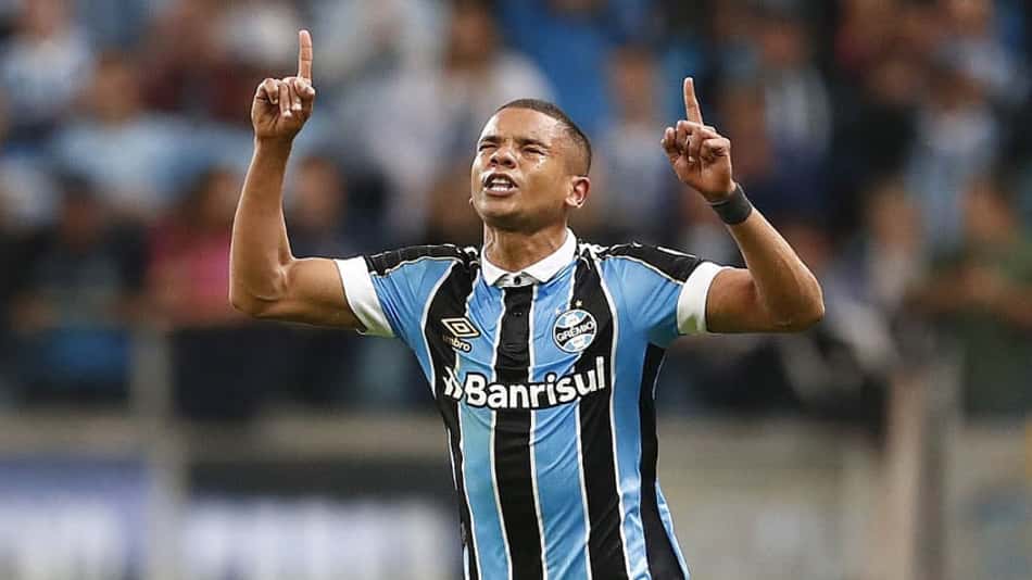 Dez anos depois, David Braz volta ao Maracanã do outro lado de um Flamengo x Grêmio